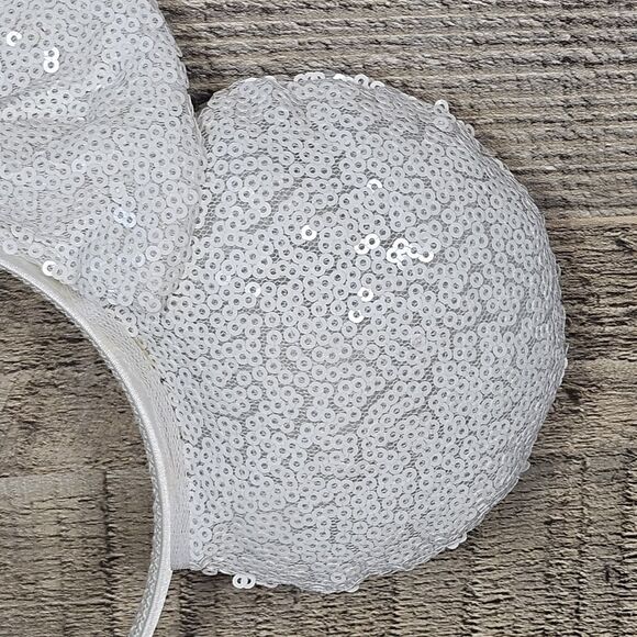 Disney White Sequin Minnie Mouse Ears Bridal Ears Handmade - Picture 3 of 7